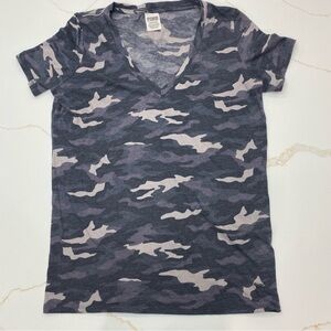 PINK Victoria's Secret Gray Camo Kids T-Shirt